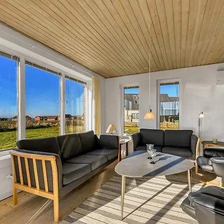 Holiday home Nyrenoveret Ved Vesterhavet Sj946 *